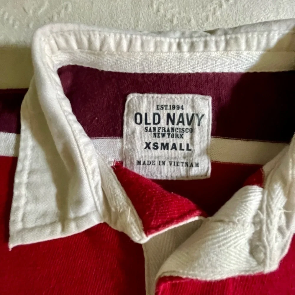 OLD NAVY, BOYS LONG SLEEVE SHIRT. SIZE 4/5.